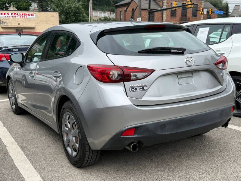 2015 Mazda MAZDA3 i Sport