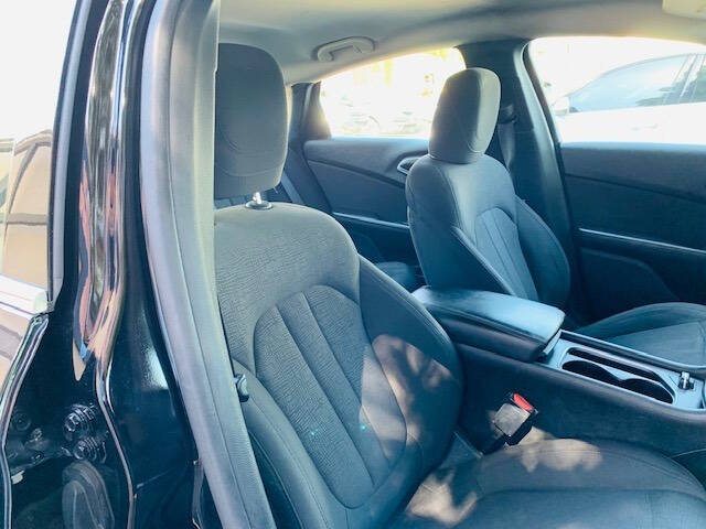 2016 Chrysler 200 Limited