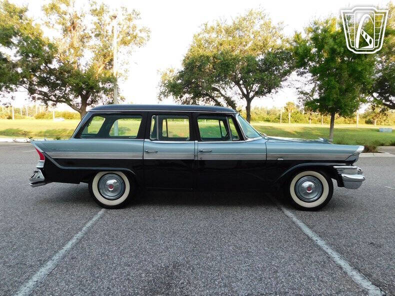 1957 Packard Clipper