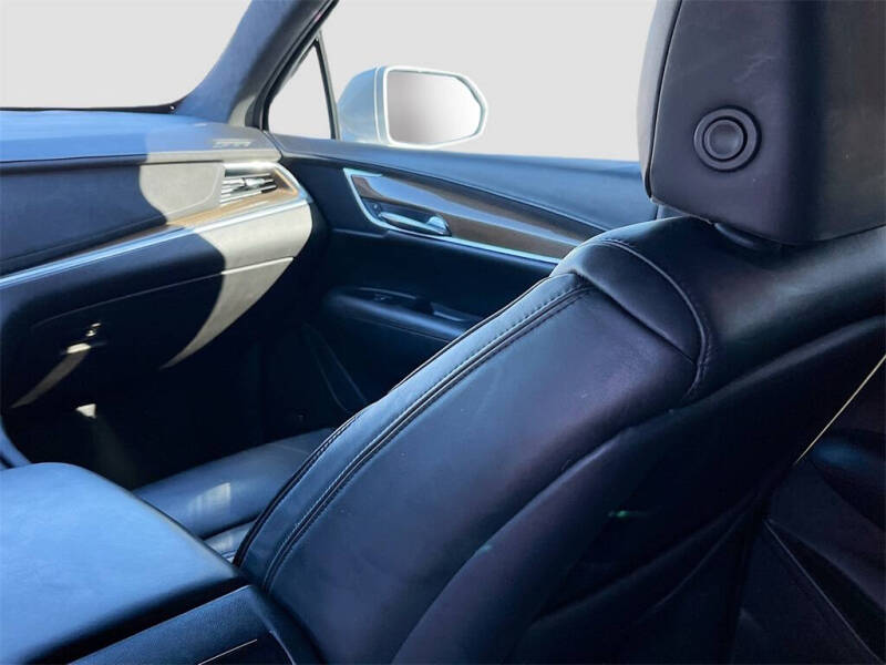 2017 Cadillac XT5 Platinum