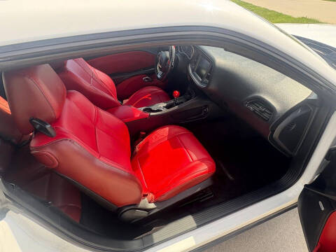 2015 Dodge Challenger R/T Plus