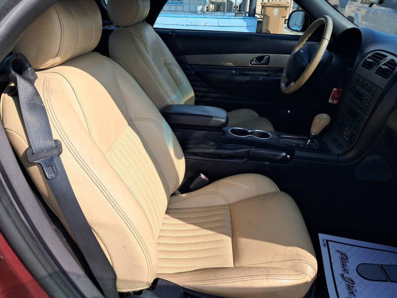 2004 Ford Thunderbird Deluxe