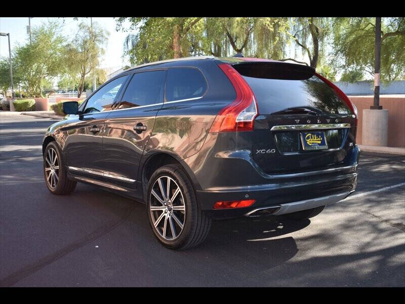 2016 Volvo XC60 T5 Drive-E Platinum