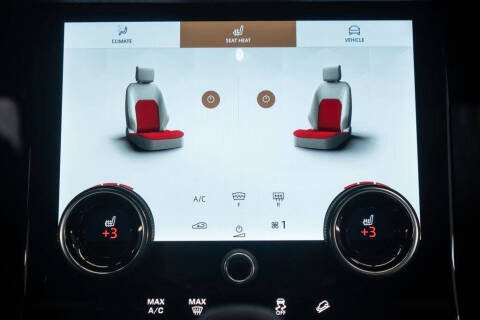 2023 Land Rover Range Rover Evoque P300 R-Dynamic HST