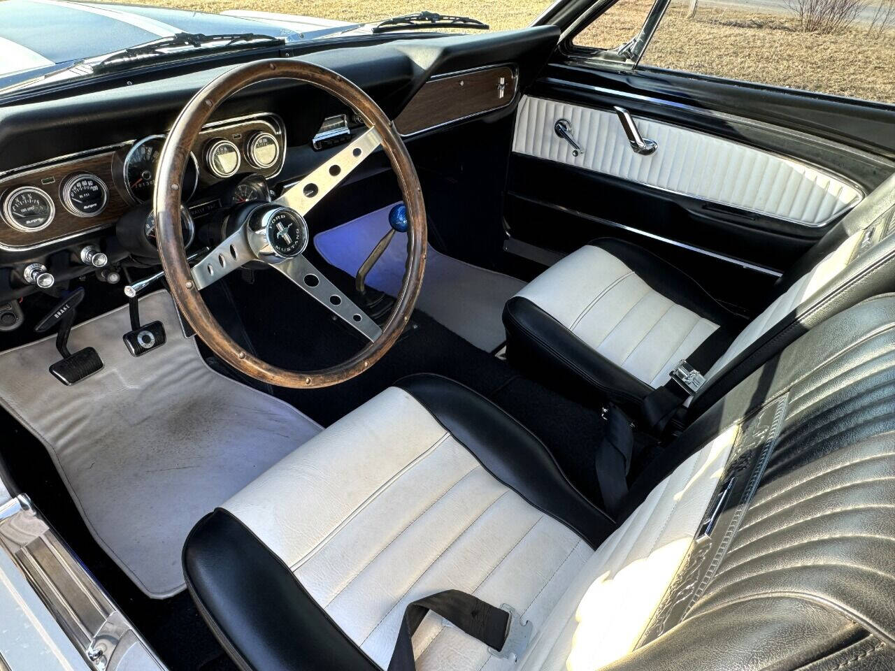 1965 Ford Mustang 55