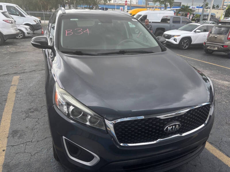 2017 Kia Sorento LX