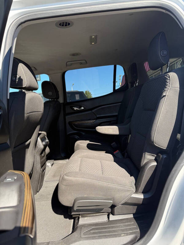 2019 GMC Acadia SLE-2