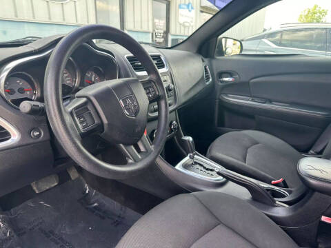 2013 Dodge Avenger SE