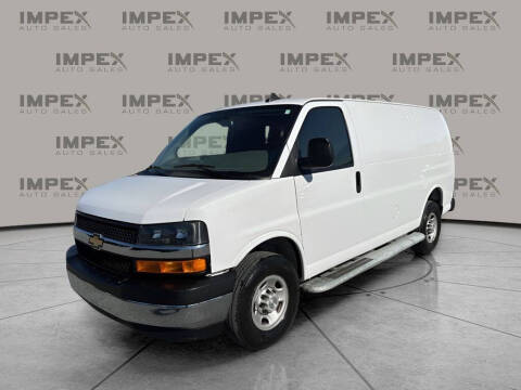 2023 Chevrolet Express 2500