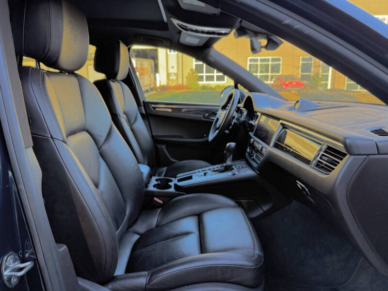 2019 Porsche Macan S