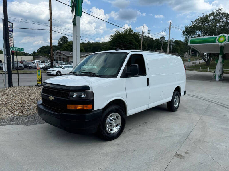 2018 Chevrolet Express Cargo Work Van photo 2