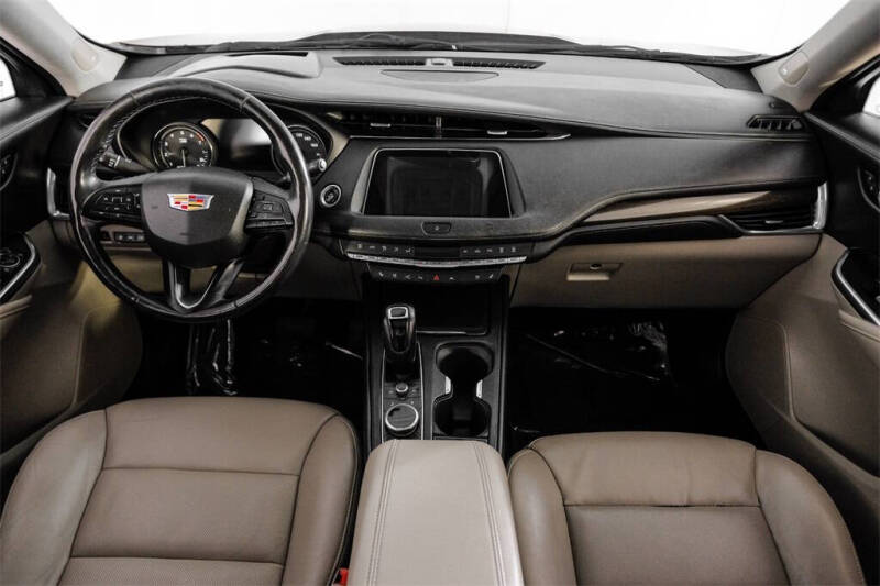 2019 Cadillac XT4 Premium Luxury