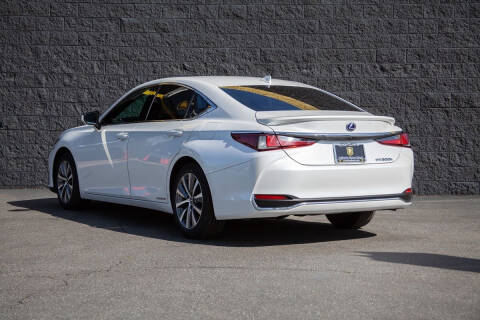 2020 Lexus ES 300h