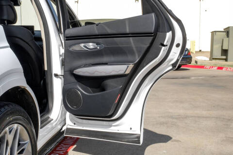 2022 Genesis GV70 2.5T Standard
