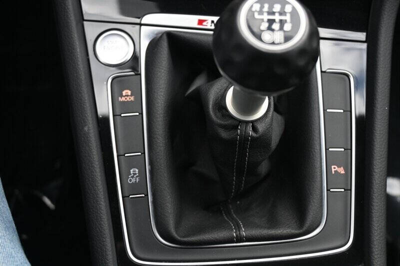 2019 Volkswagen Golf R 4Motion