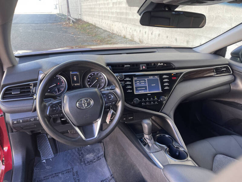 2020 Toyota Camry LE