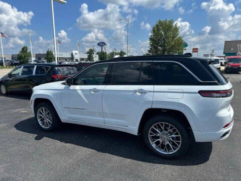 2025 Jeep Grand Cherokee Summit