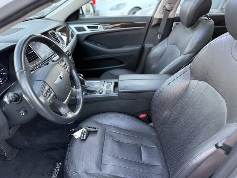 2015 Hyundai Genesis 3.8L