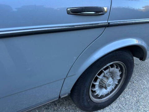 1983 Mercedes-Benz 300-Class