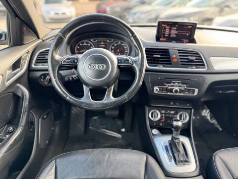 2015 Audi Q3 2.0T quattro Prestige