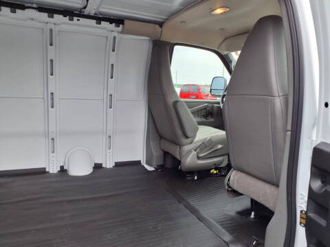 2024 Chevrolet Express 3500
