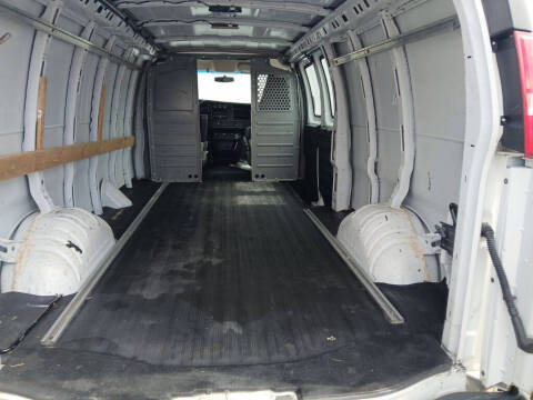 2017 Chevrolet Express 2500