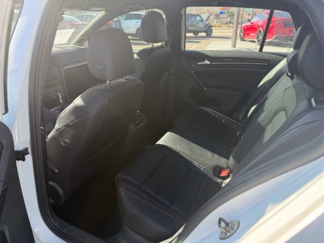 2016 Volkswagen Golf GTI SE