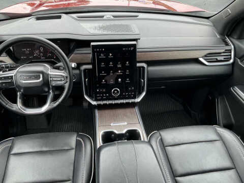 2024 GMC Acadia Denali