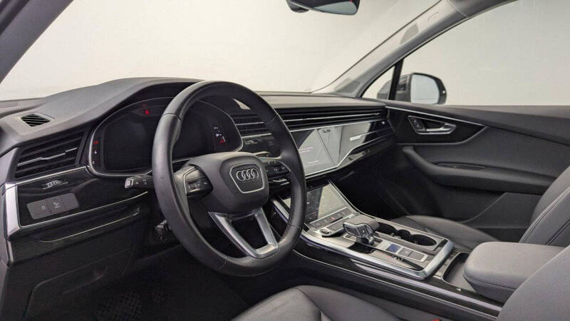 2022 Audi Q7 quattro Premium Plus 55 TFSI