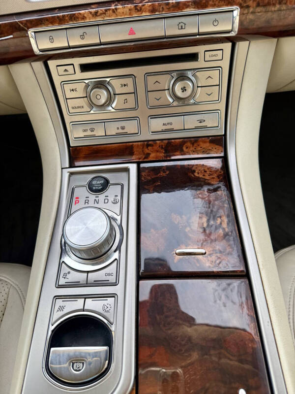 2011 Jaguar XF Premium