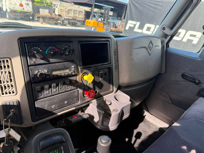 2011 International DuraStar 4300