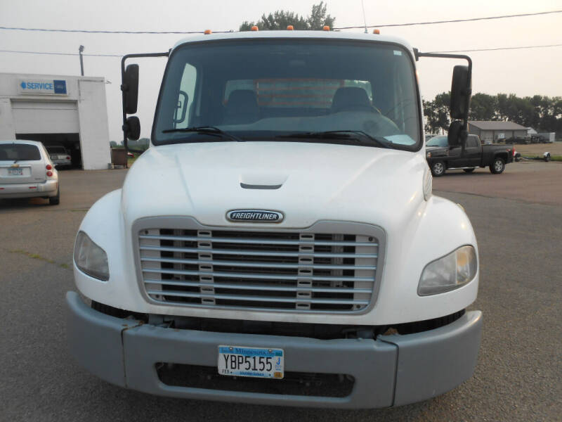 2007 Freightliner M2 106
