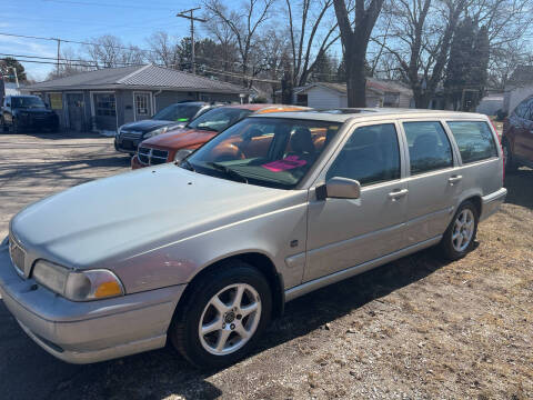 2000 Volvo V70 SE