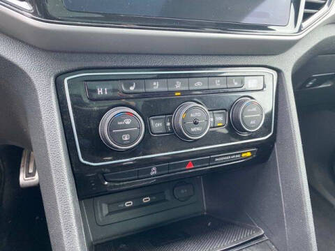 2023 Volkswagen Atlas Cross Sport V6 SEL Premium R-Line 4Motion