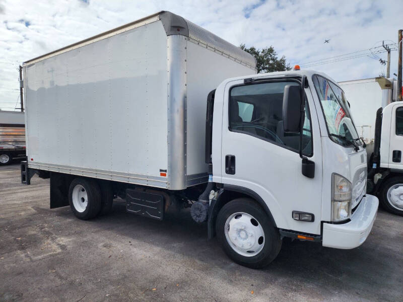 2017 Isuzu NRR