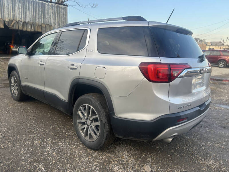 2018 GMC Acadia SLE-2