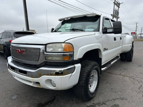2007 GMC Sierra 3500 Classic for sale at Instant Auto Sales in Chillicothe OH