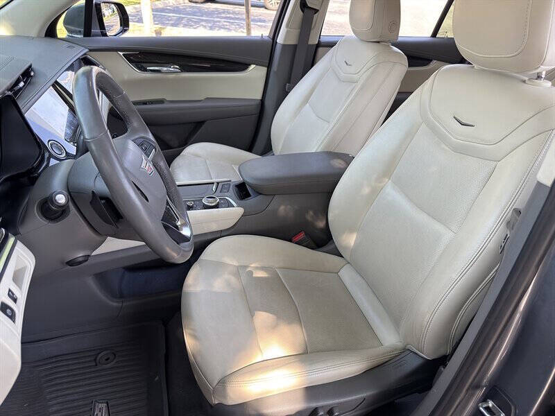 2021 Cadillac XT6 34