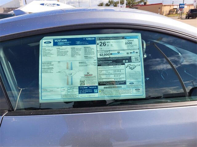 2025 Ford Mustang EcoBoost Premium