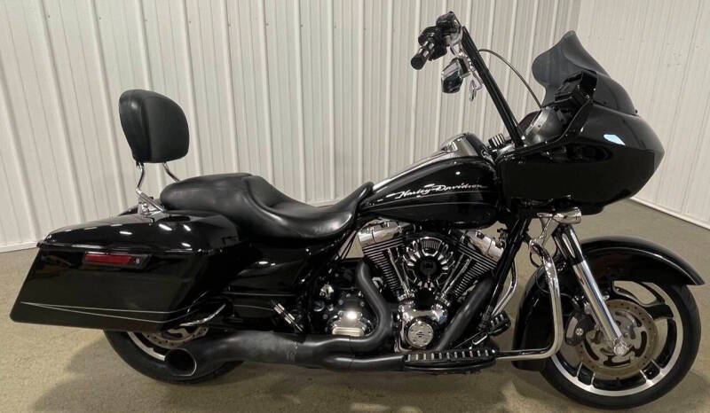 2012 Harley-Davidson Road Glide Custom 103