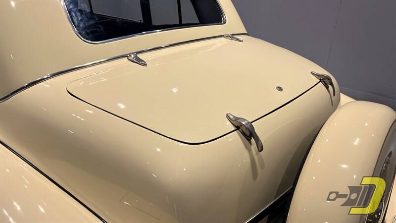 1947 Lincoln Continental