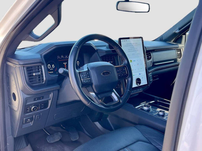 2023 Ford Expedition Platinum
