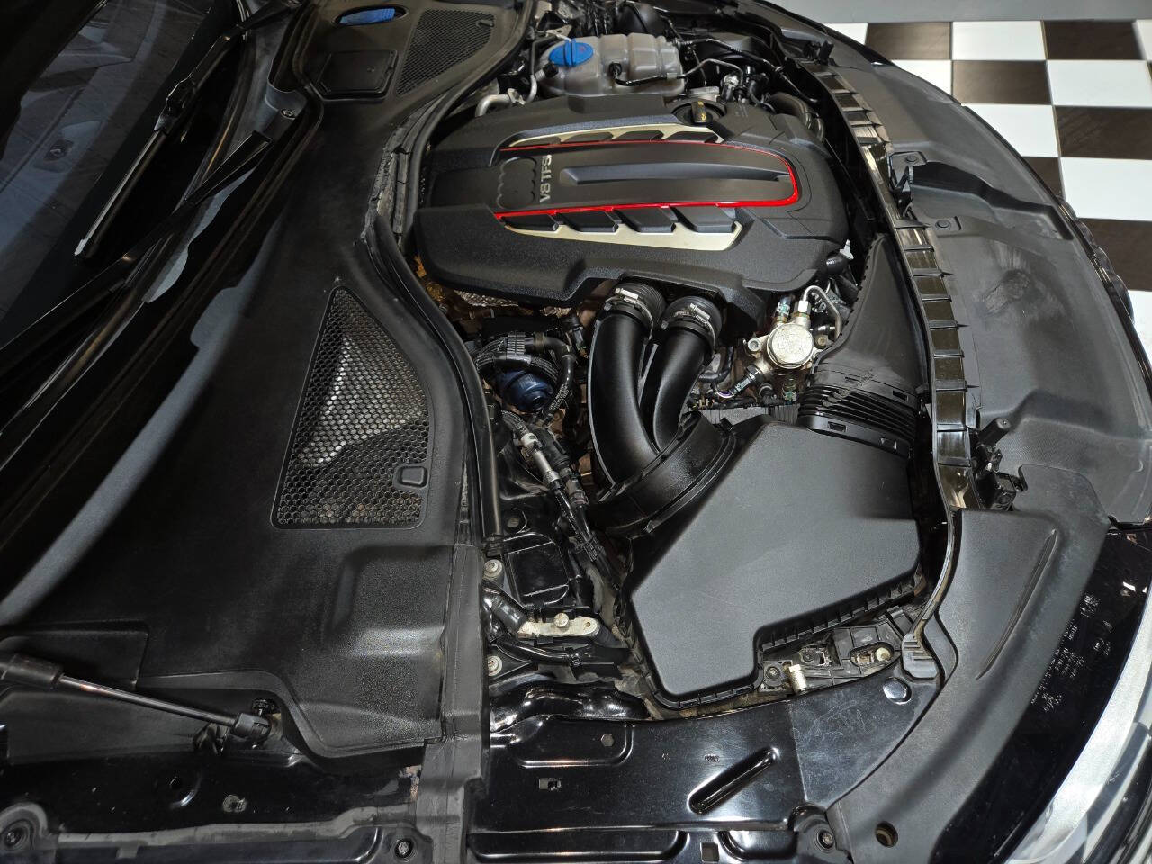 2014 Audi S7 31