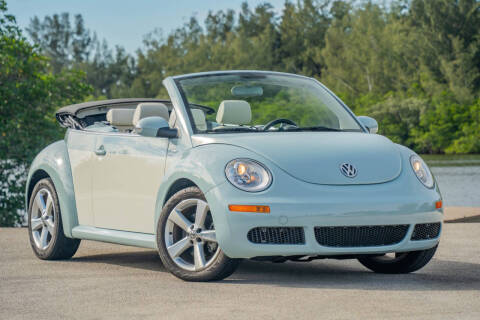 2010 Volkswagen New Beetle Convertible