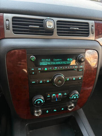 2011 Chevrolet Avalanche LS