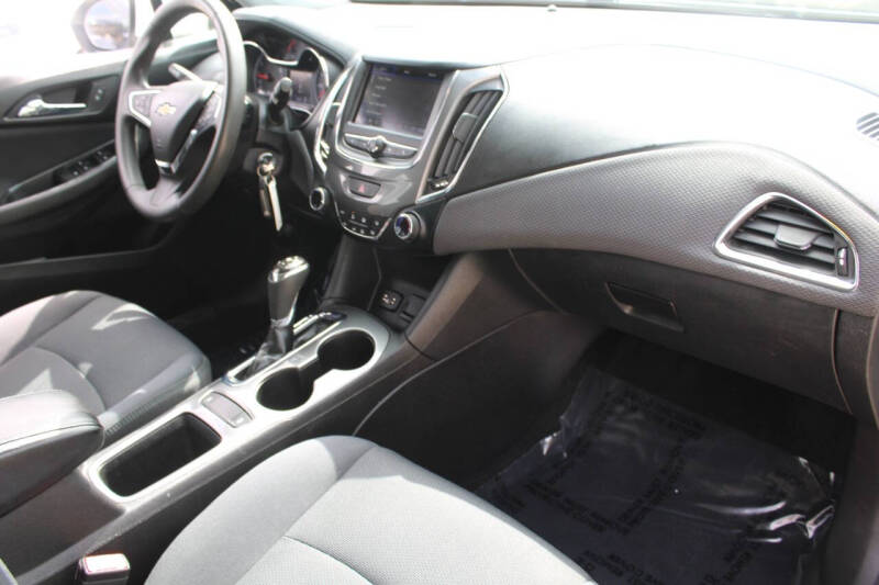 2019 Chevrolet Cruze LT