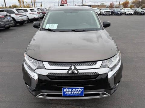 2020 Mitsubishi Outlander ES