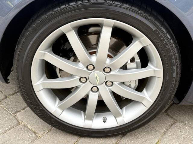 2005 Aston Martin DB9