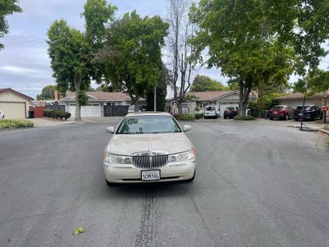 2001 Lincoln Town Car for sale at Blue Eagle Motors in Fremont CA