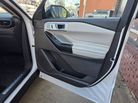 2020 Ford Explorer Platinum